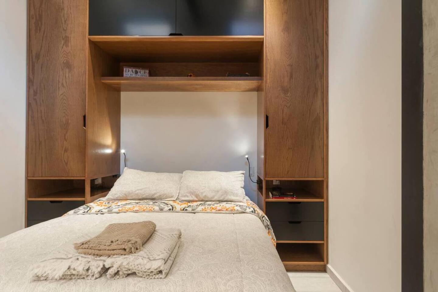 Vicente Suarez 24 Apartment Mexico City